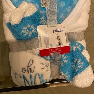 Frozen PJ set